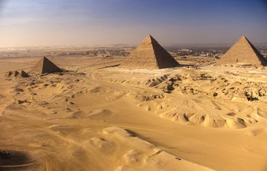 Pyramids at Giza;Khafre; Khufu; Menkaure,Giza; Egypt