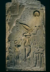 Relief af Akhenaton under Aten, balustrade, Amenhotep IV. Som farao er Akhenaton..., 2009 (foto)