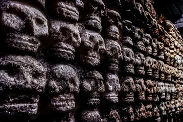 Kraniestativ eller Tzompantli, Aztec, Mexico, Templo Mayor, 2010 (foto)
