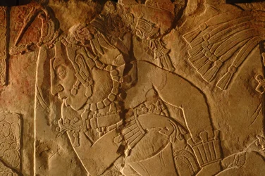Tronbænk i tempel 19, Palenque, Mexico, udskæring af Akhal Mo Nab, 2005 (foto)