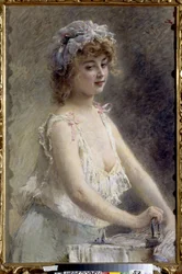 Strygejernet. (Kvinde Strygning). Ung kvinde i undertøj, iført negligé og blonde-nathætte, udfører en huslig opgave. Maleri af Konstantin Yegorovich Makovsky (Constantin Makovsky) (1839-1915), olie på lærred, ca. 1880. Kunst r.