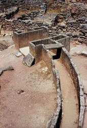 Luftfoto af den første cirkel af grave (kongelig kirkegård) opdaget af arkæologen Heinrich Schliemann (1822-1890) i årene 1870: stedet for den antikke by Mykenes, på Peloponnes (1500-1100 f.Kr.) Grækenland