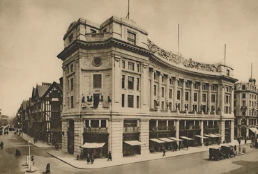 East India House, Libertys Individualized Frontage på New Regent Street, c1935.