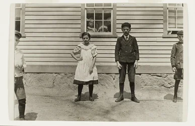 Edward St. Germain og hans søster Delia, Phoenix, Rhode Island, april 1909