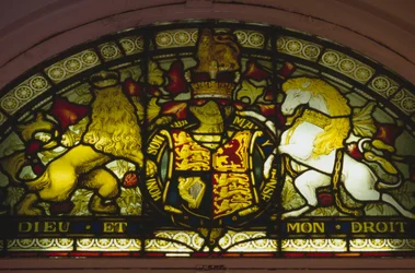 Glasmaleri med Storbritanniens kongelige våbenskjold, Theatre Royal, Drury Lane