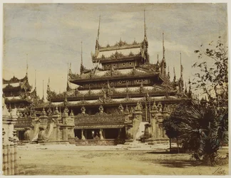 Amerapoora: Maha-Too-Lo-Bounghian Kyoung, 1855 (albumin print fra et vokset papirnegativ tonet i akvarel)