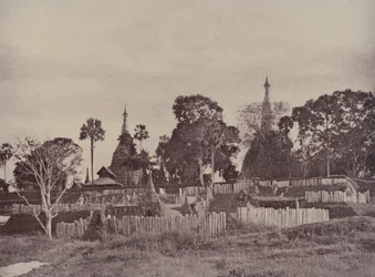 Rangoon: Nordindgang til Shwe Dagon Pagoda