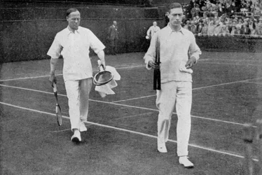 Hertugen af York og hans doublepartner Wing Commander Sir Louis Greig, Wimbledon 1926