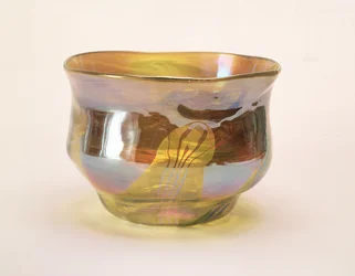 Favrile Bowl, for Glass Decorating Company, New York, ca. 1894 (gult glas med iris)