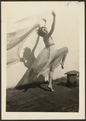 Florence danser på et tag