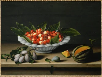 En kop med kirsebær, blommer og melon ...