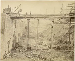 Opførelse af det udvidede Limehouse Basin, London, maj 1869