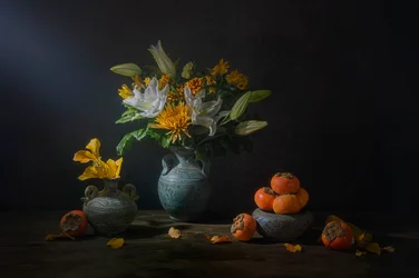 Efterårsblomster og frugt