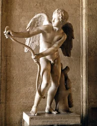 Eros (Amor) med buen (1753), replika af Eros fra Thespiai af Lysippos. De Kapitolinske Museer, Rom.