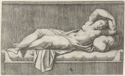 Cleopatra halvnøgen liggende på sengen