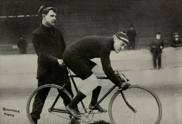 Portræt af den amerikanske cykelrytter Frank Kramer ( 1880