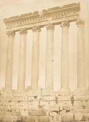 Søjlegang af Solens Tempel, ved Baâlbek Heliopolis, september 1850.