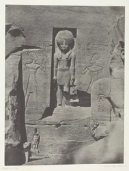 Ibsamboul, Sculptures from the Entrance to the Spéos of Phrè, Nubia, plade 105 fra albummet "Egypte, Nubie, Palestine et Syrie" (1852)