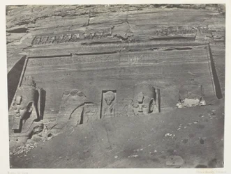 Ibsamboul, Vue Générale Du Grand Spéos De Phrè; Nubie, plade 102 fra albummet "Egypte, Nubie, Palestine et Syrie" (1852)
