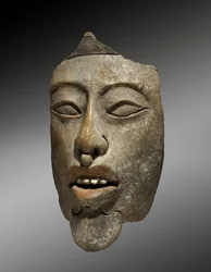 Hoved af en lineal fra en Incensario, AD 600-900 (lertøj med maling)