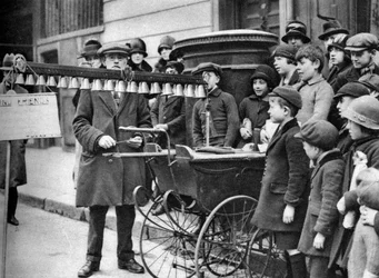 En klokkebusker, London, 1926-1927.