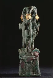 Helligt træ dannet af tre geder, fra Larsa, det sydlige Mesopotamien, ca. 1750 f.Kr. (bronze og guld)