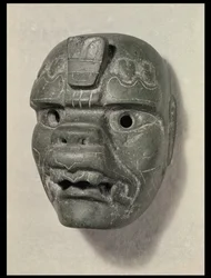 Feline maske af en mand, fra Oaxaca, Pre-Columbian (jade)