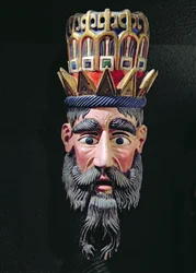Maske af en kongemagus brugt i processioner for at fejre helligtrekongerfesten i Mexico den 6. januar (malet træ)