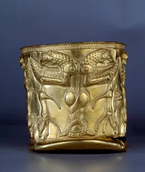 Ancient Art Oriental: Electrum-kop, der repræsenterer et monster med sammenflettede drivhuse, omkring 1200 f.Kr. Fra det nordlige Iran. Paris, Musée du Louvre