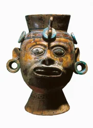 Antropomorf vase