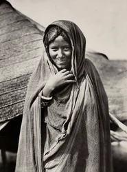 Opbygning af et imperium i den fascistiske tidsalder: en kvinde fra Habab-stammen, 09/05/1936 (s/h foto)