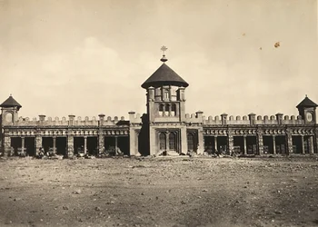Opbygning af et imperium i den fascistiske tidsalder: en abessinisk kirke i Asmara, 09/05/1936 (s/h foto)