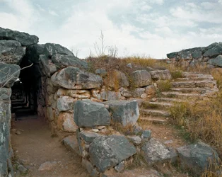 Mykensk kunst: overdækket passage af det mykenske citadel, Tiryns Byen, omkring 1200 f.Kr. Grækenland