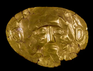 Mykensk kunst: begravelsesmaske af guld fra Mykene. 16. århundrede f.Kr. Det Nationale Arkæologiske Museum, Athen, Grækenland