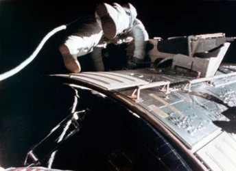 Alfred M. Worden f1932 under Apollo 15-månemissionen, 1971.