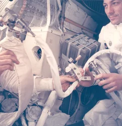 Apollo 13 - NASA, 1970.