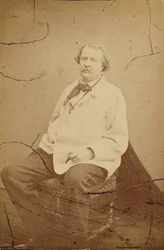 [Selvportræt iført hvid kittel Félix Nadar].