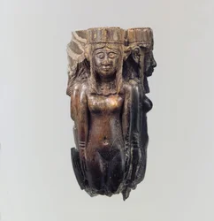 Vifte- eller fluepiskerhåndtag i form af fire kvindefigurer, ca. 8.-7. århundrede f.Kr. (elfenben)