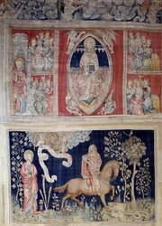 Ophængning af åbenbaring (1373-1383), n. 4: repræsentation af Kristus i majestæt (Jesus Kristus i herlighed er repræsenteret inde i en mandorla) eller tetramorf. N. 9: den røde hest og krig. Tapestry af Nicolas Bataille (1330-1405)