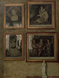 Interiør med malerier og en figur
