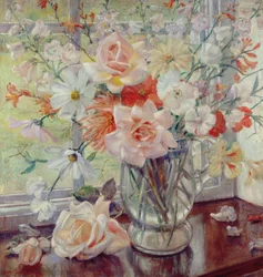 Et stilleben af sommerblomster i en glaskande