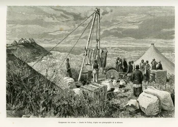 Indlæsning af kasser med arkæologiske udgravninger, Persien. Gravering af Tofani, for at illustrere historien A Suse