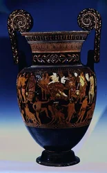 Attic rød-figur volut-krater, dekoreret med en scene med skuespillere og musikere, der forbereder en forestilling før Bacchus og Ariadne, græsk, fra Ruvo, 5. århundrede f.Kr. (keramik) (se også 119445-7)