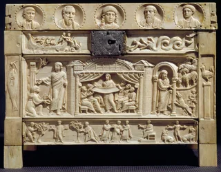 Paleochretian Art: Relikvieskrin (lipsanotheque) af scener fra Det Gamle og Nye Testamente i lavere relieffer. 4. århundrede Fra klostret Santa Giulia, Italien. Brescia, kristent museum