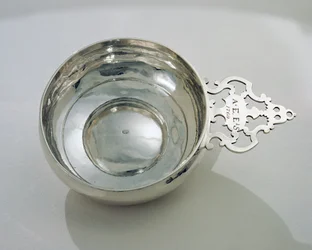 Porringer, 1760 (sølv)
