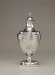Sukkerskål med låg, ca. 1795