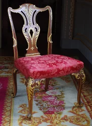 En Harlequin George II spisestuestol