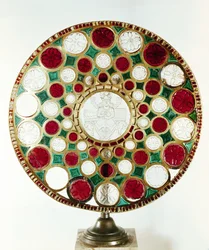 Salomons bæger, med et relief-cameo af en konge, sassanisk periode (226-651) (guld, bjergkrystal, granat og grønt glas)