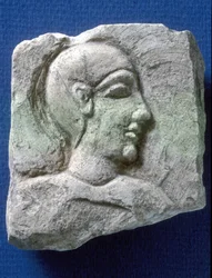 Relief af en adelsmand, Tel Dor (kalksten)