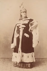 [La Comtesse in Ermine Cape], 1860